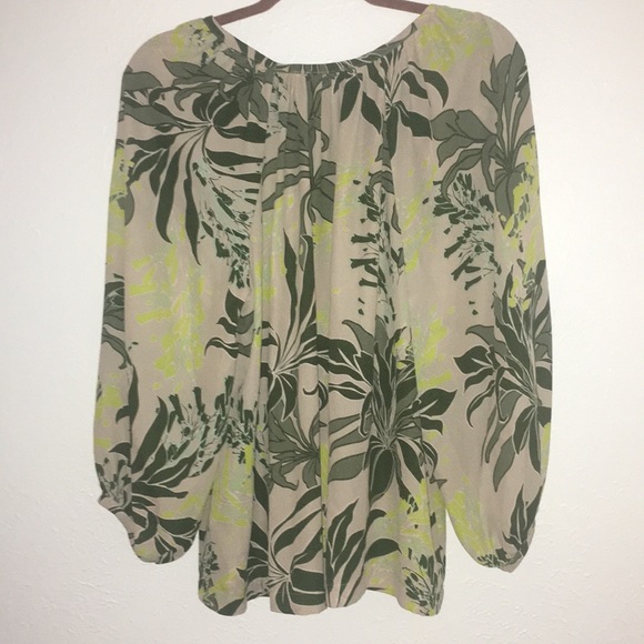 Vince Camuto Blouse - Picture 4 of 5